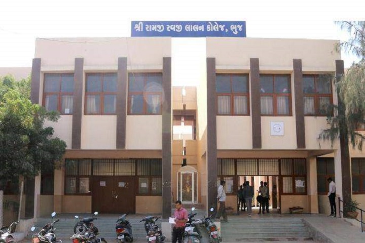 https://cache.careers360.mobi/media/colleges/social-media/media-gallery/10909/2019/2/26/Campus View of Shri Ramji Ravji Lalan College Bhuj_Campus-View.jpg